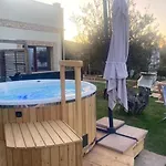 Falipe Rurale Guest house Pineto
